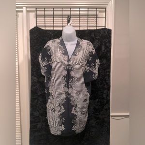 Cabi blouse size medium.